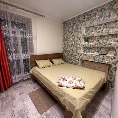 New Central 2Room Apartment Lviv Kültér fotó